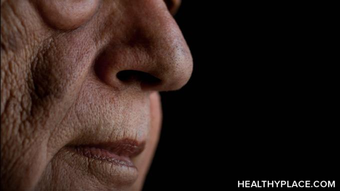 Koks yra ryšys tarp Parkinsono ligos ir kvapo praradimo? Sužinokite, kaip ir kodėl tai atsitinka, apsilankę „HealthyPlace“. 