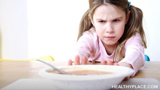 Ar žinojai, kad mažiems vaikams pasireiškia valgymo sutrikimų? Sužinokite, kaip liga veikia juos ir kokius simptomus reikia žinoti „HealthyPlace“ svetainėje.