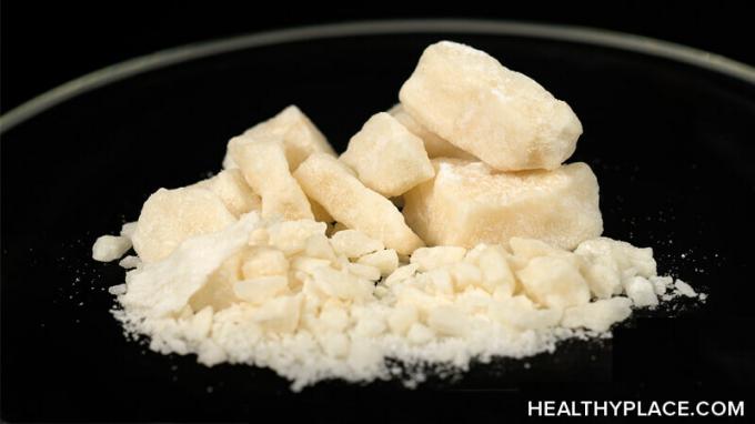 Kas yra krekas? Ir kuo krekas skiriasi nuo kokaino miltelių? Krekas yra rafinuotas kokainas ir sukelia didelę priklausomybę. Sužinokite daugiau.