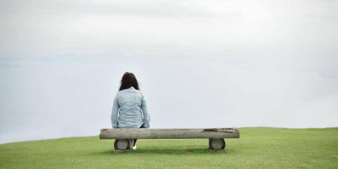 Jei neužkirsite kelio vienatvei ir izoliacijai, depresija gali užvaldyti. Sužinokite, kaip išvengti vienatvės ir izoliacijos šiais trimis patarimais. Pažiūrėk.