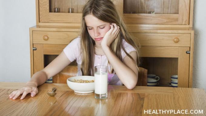 Aptariamos valgymo sutrikimų priežastys, susijusios su nerimu dėl maisto, ir kaip išvengti valgymo sutrikimų sukelėjų bei su jais susidoroti.