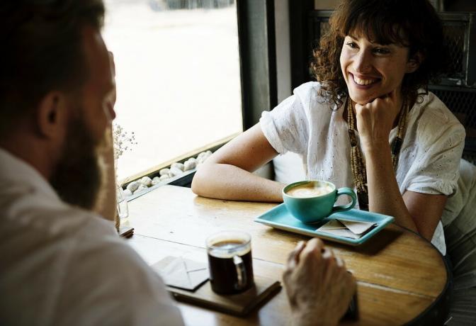 Bipolinė stigma yra visada, tačiau yra būdas padėti pakeisti tai per kalbos galią. Perskaitykite šį puslapį „HealthyPlace“ ir sužinokite, ką galvojate.