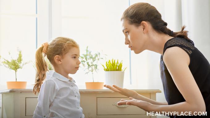 Žinoti, kaip drausminti vaiką, yra kažkas, su kuo kovoja daugelis tėvų. Sužinokite, ką iš tikrųjų reiškia disciplina, ir veiksmingas „HealthyPlace“ strategijas bei patarimus.