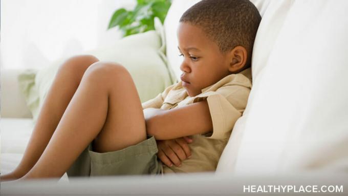 Taip, vaikas gali turėti bipolinį sutrikimą. Ar įprasta surasti bipoliniu sutrikimu sergantį vaiką ir kodėl ankstyva diagnozė yra tokia svarbi? Sužinokite apie „HealthyPlace“.